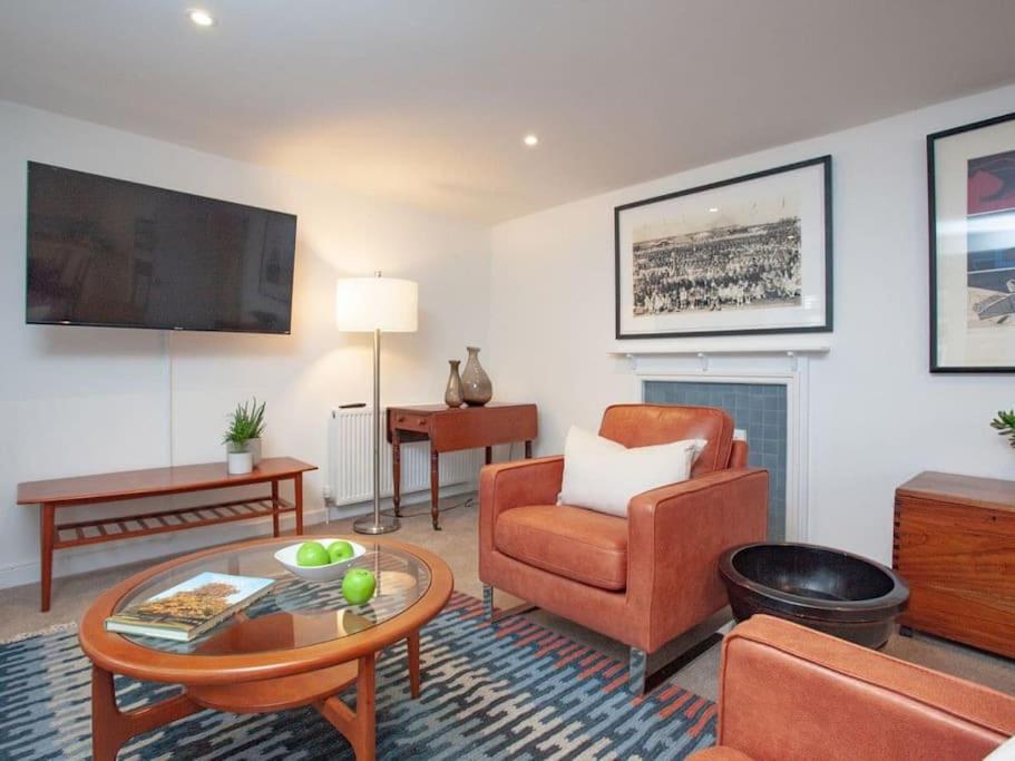 1 Perfectly Located Stylish, Comfortable Apartment Sidmouth Exterior foto